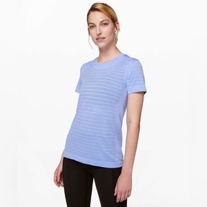 Lululemon Breeze by short sleeve squad t-shirt size 4 hydrangea blue